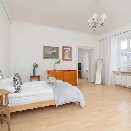 Apartamento Picturesque By Renters *